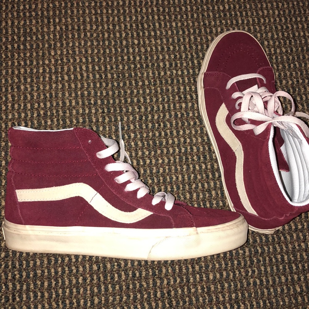 High top burgundy Vans